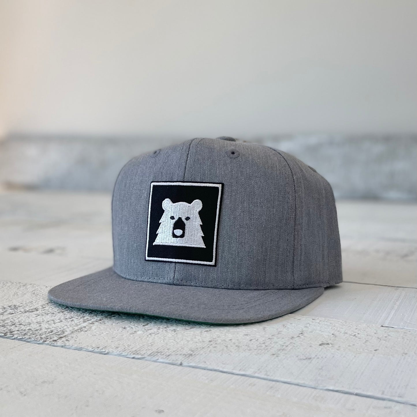 Kids Snapback - Heather with Framed Bear