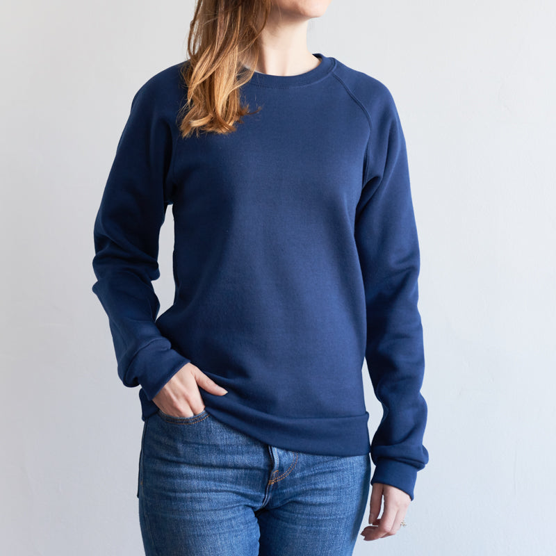 BASICS Classic Crew Sweatshirt - Navy